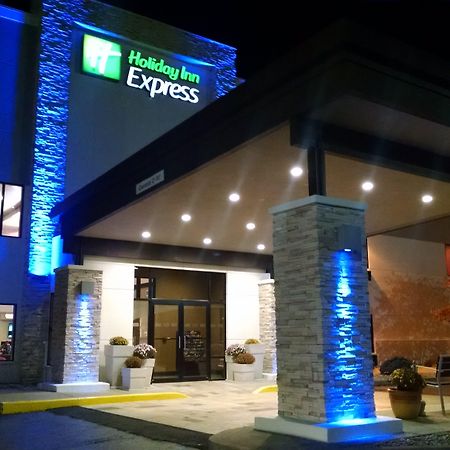 Holiday Inn Express Cloverdale - Greencastle By Ihg Exterior foto