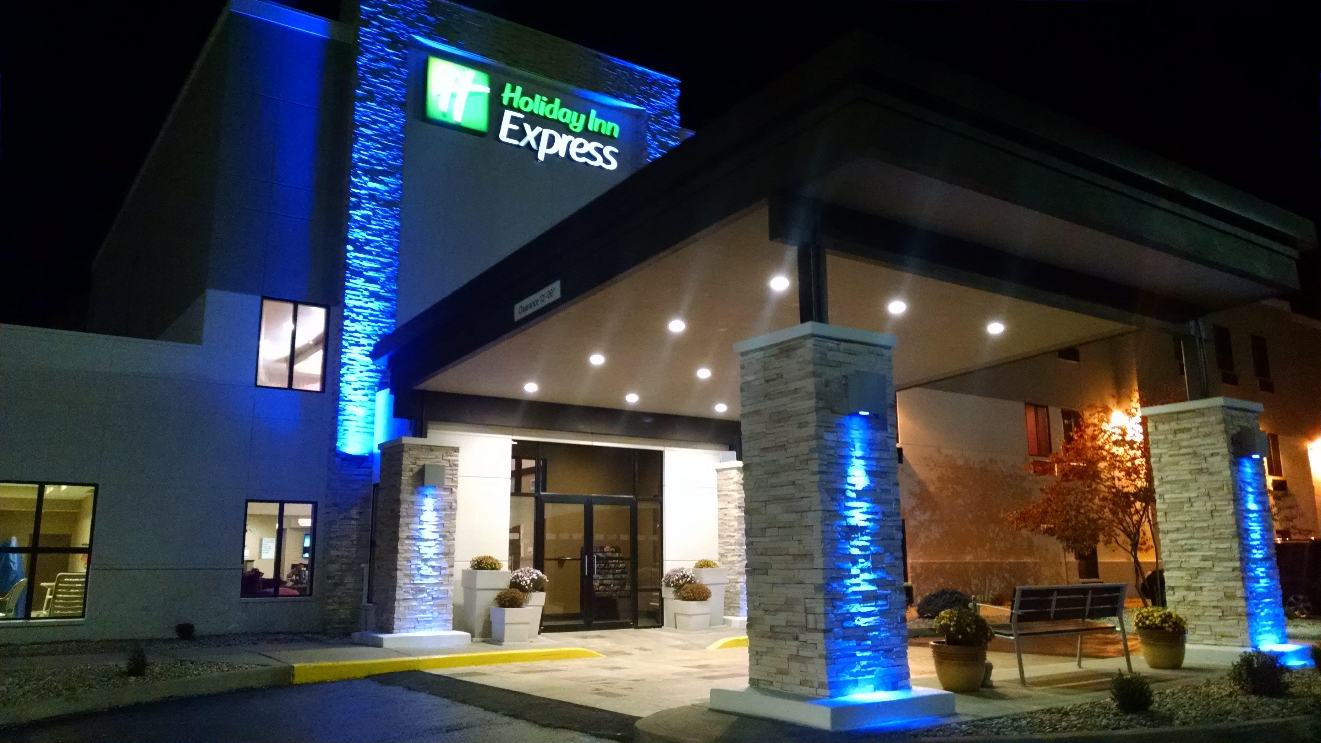 Holiday Inn Express Cloverdale - Greencastle By Ihg Exterior foto