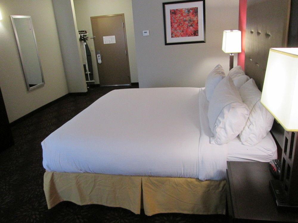 Holiday Inn Express Cloverdale - Greencastle By Ihg Exterior foto
