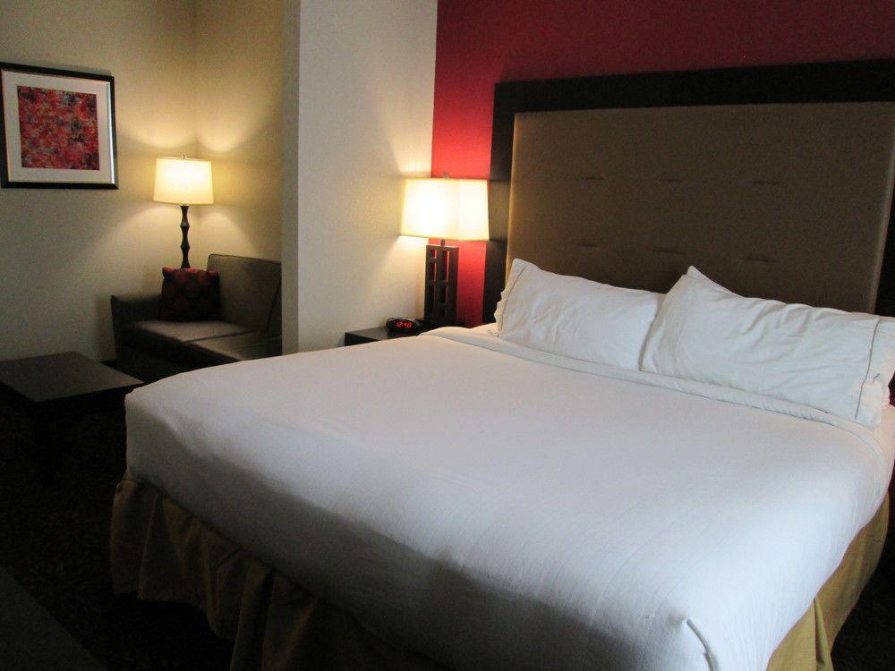 Holiday Inn Express Cloverdale - Greencastle By Ihg Exterior foto